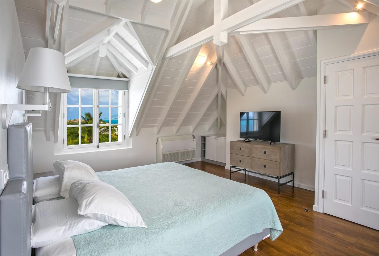 Sxm008 – Oceanview villa with garden in Baie Rouge Beach