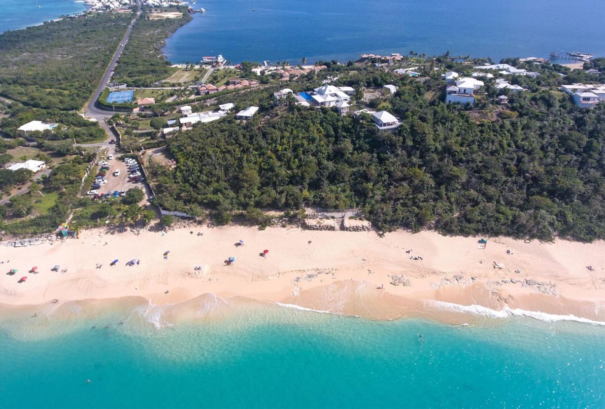 Sxm008 – Oceanview villa with garden in Baie Rouge Beach
