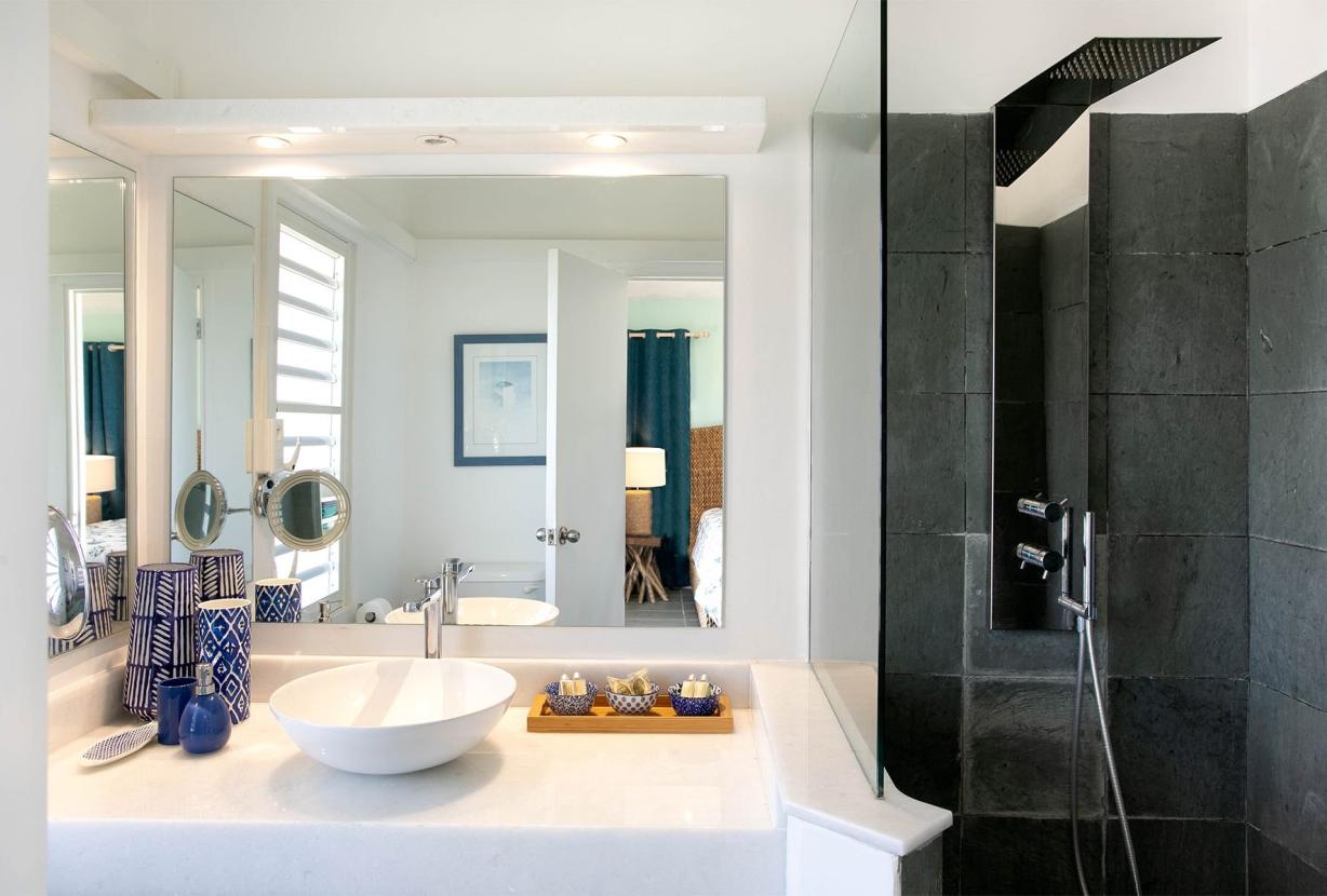 Sxm009 – Elegant sea-view villa near Baie Rouge Beach