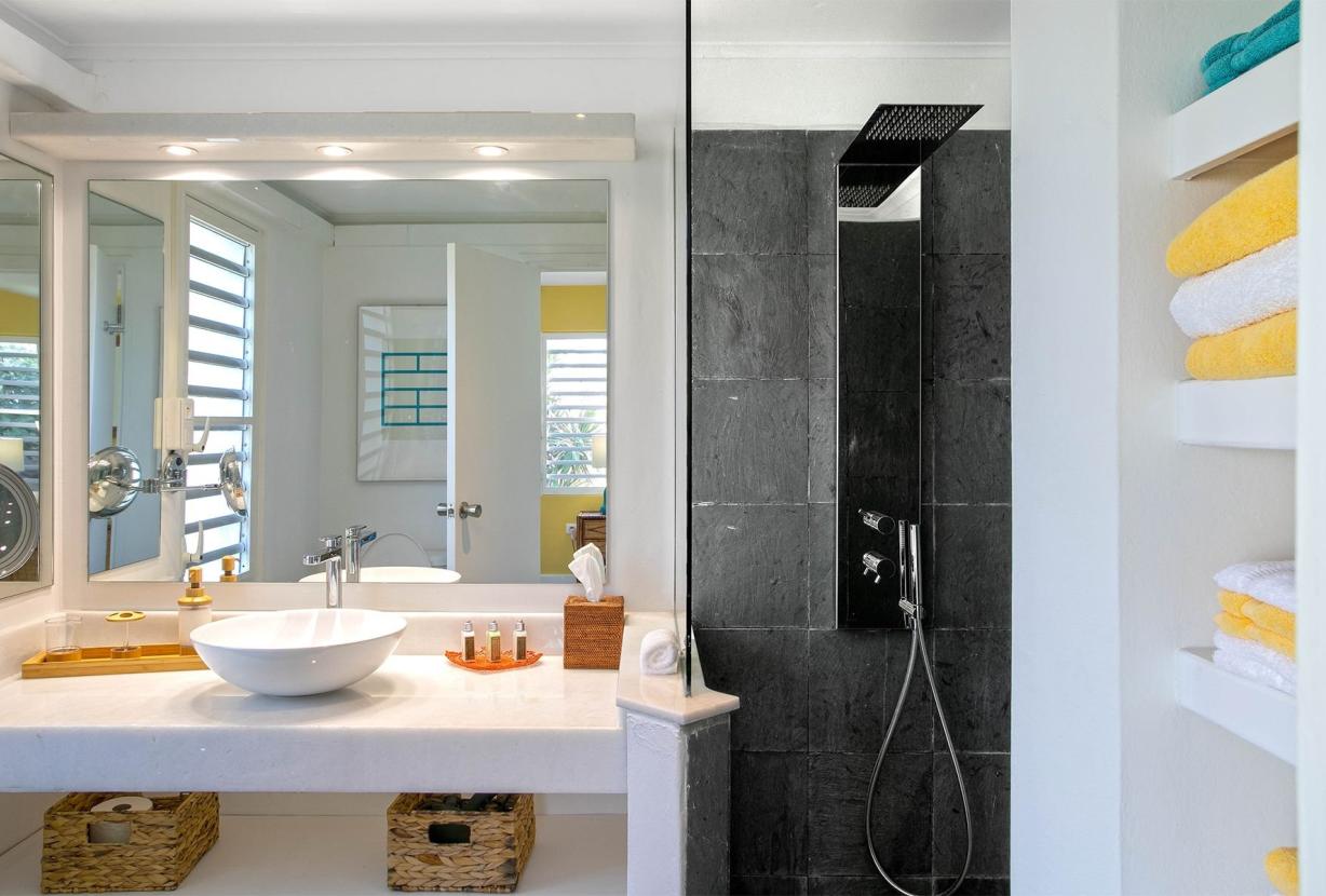 Sxm009 – Elegant sea-view villa near Baie Rouge Beach