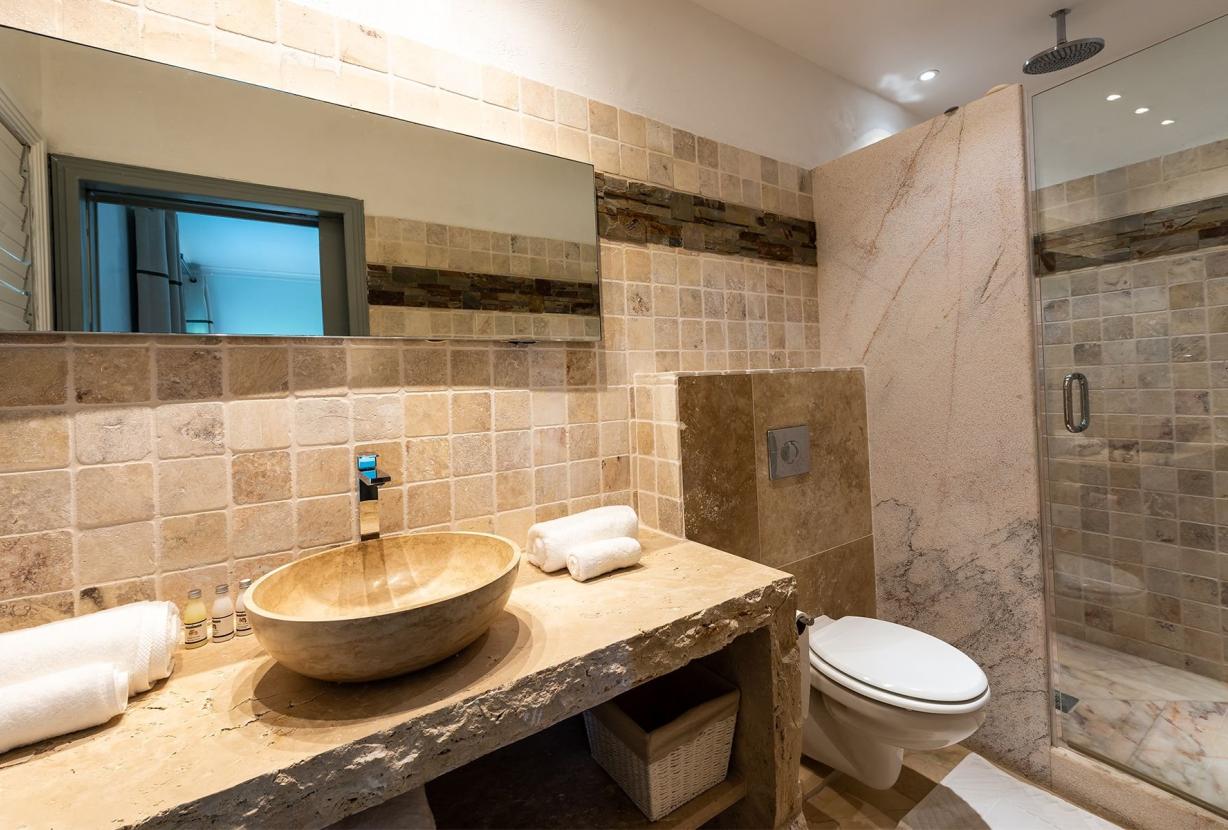 Sxm010 – Modern villa with ocean view near Plum Bay Beach