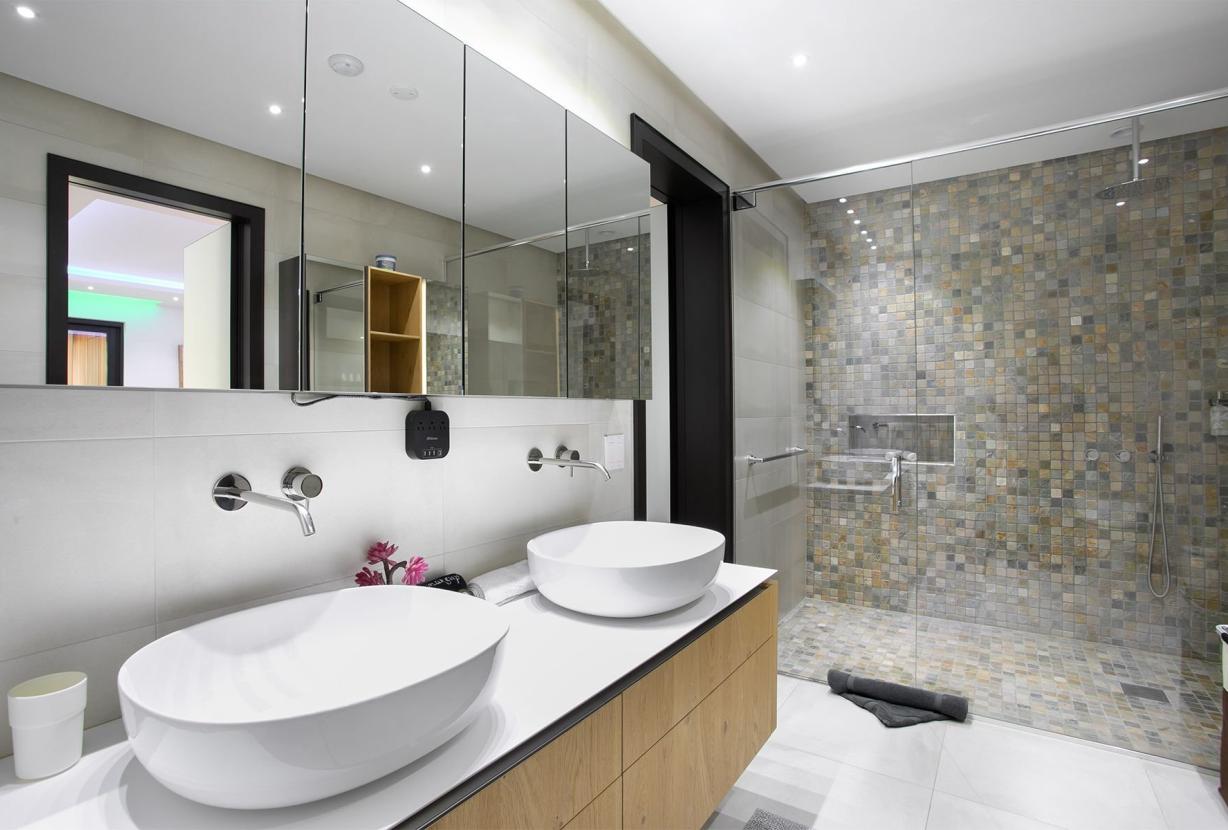 Sxm027 – Luxury villa with sea views in Pelican Key