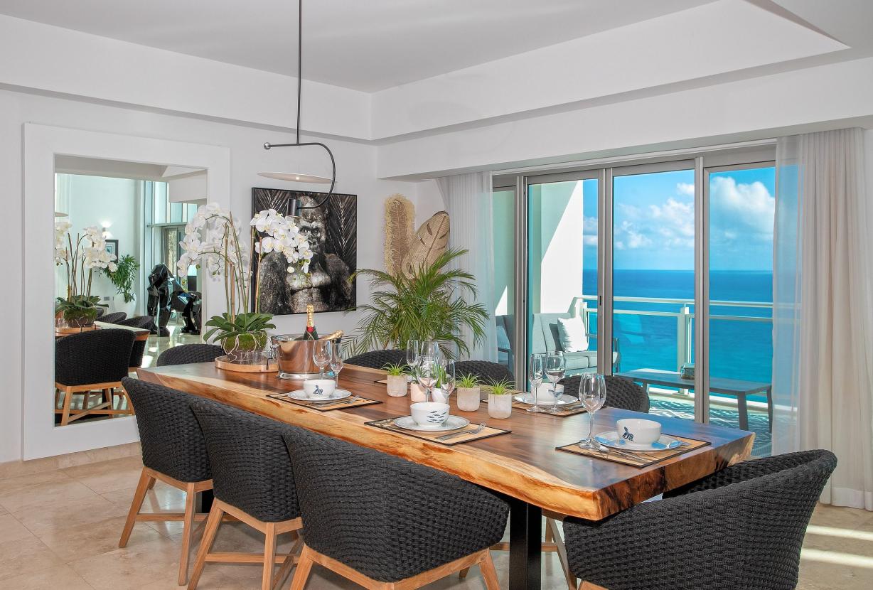 Sxm043 – Penthouse frente al mar con terraza en The Cliff