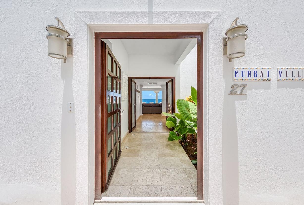 Sxm055 – Villa en bord de mer avec piscine à Cupecoy