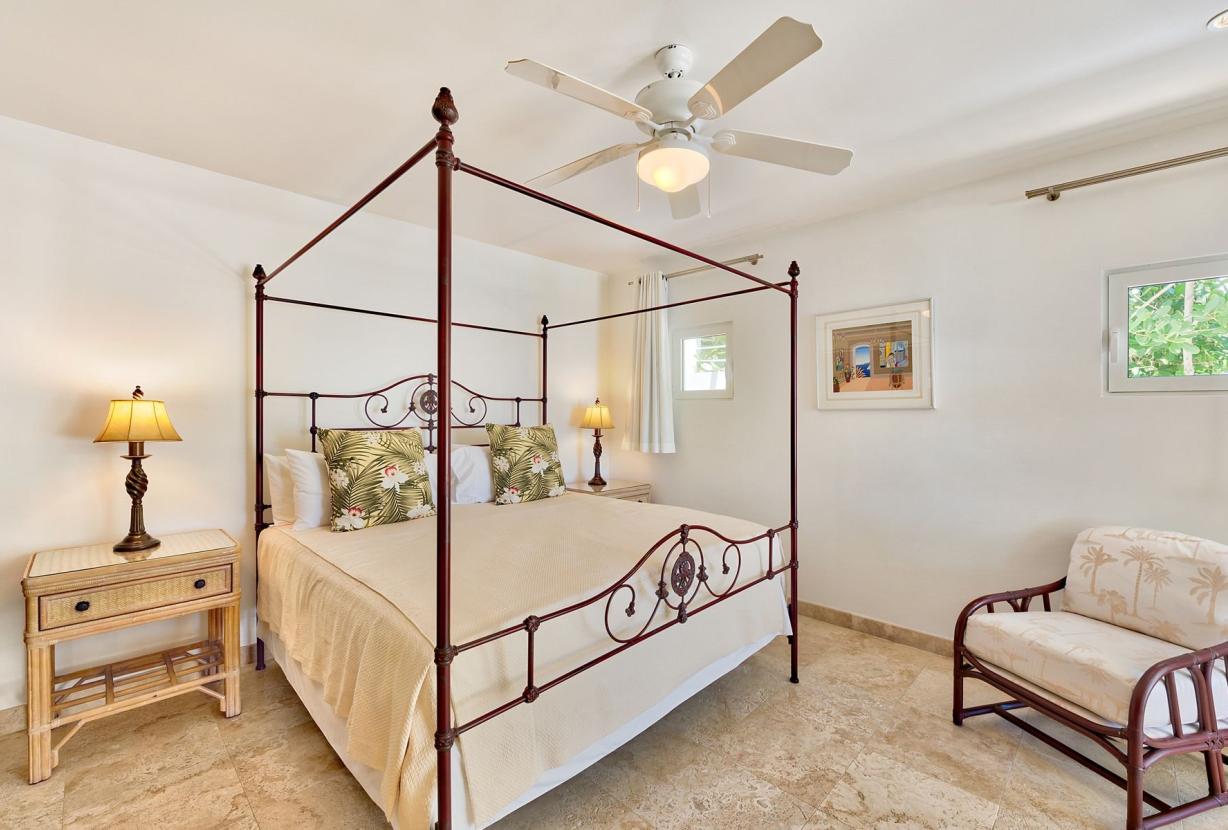 Sxm056 – Villa frente al mar con terraza en Cupecoy