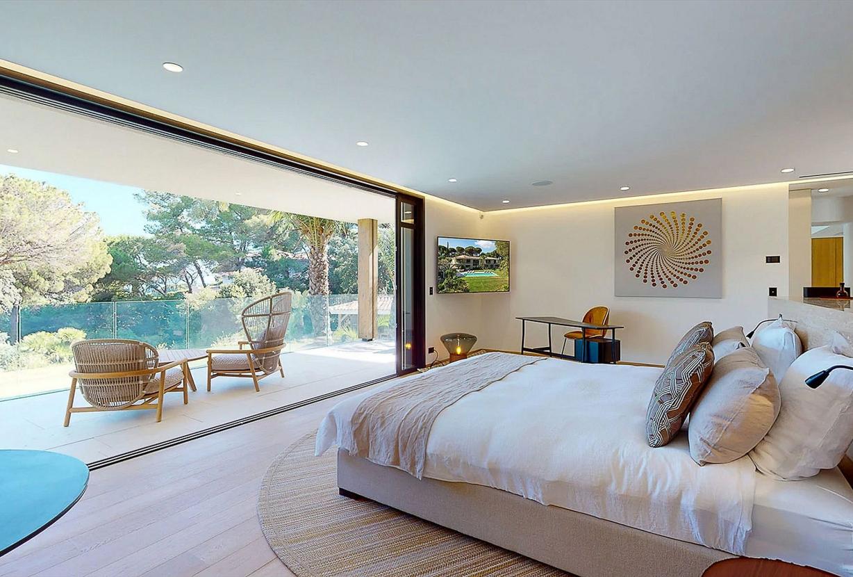 Azu084 - Villa Contemporaine à Saint-Tropez