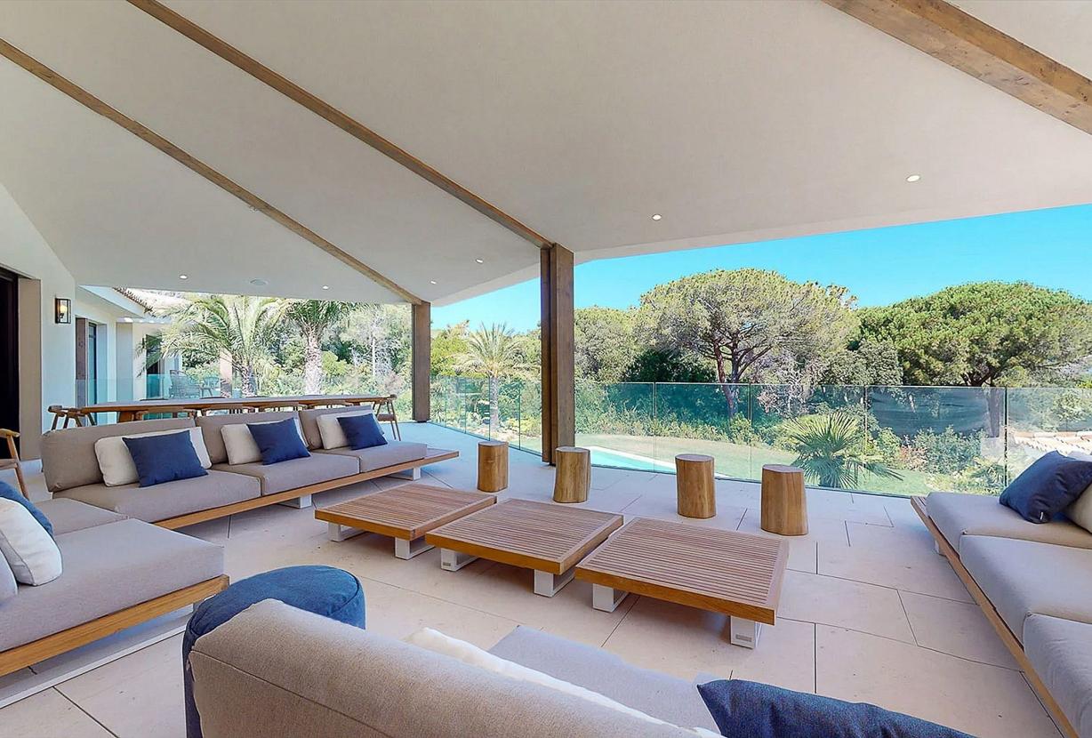 Azu084 - Villa Contemporaine à Saint-Tropez