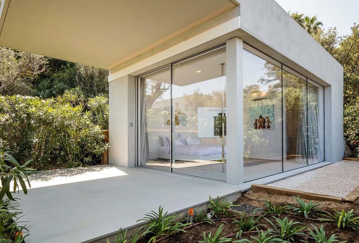 Azu085 - Villa contemporaine à louer à Pampelonne