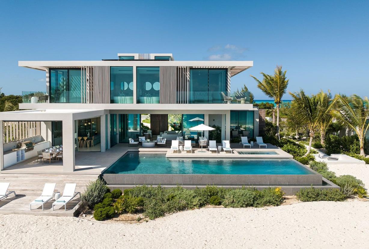 Tci002 – Elegante vila à beira-mar em Grace Bay