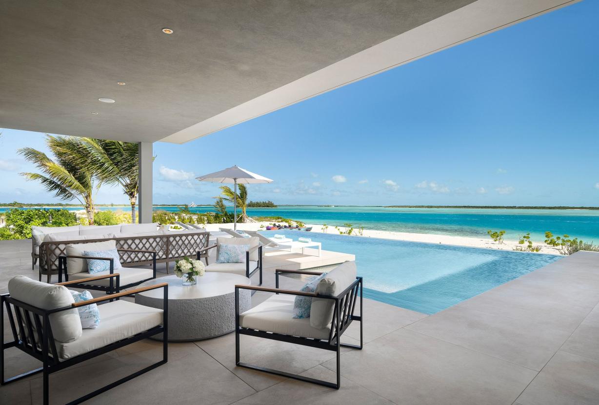Tci002 – Élégante villa en bord de mer à Grace Bay