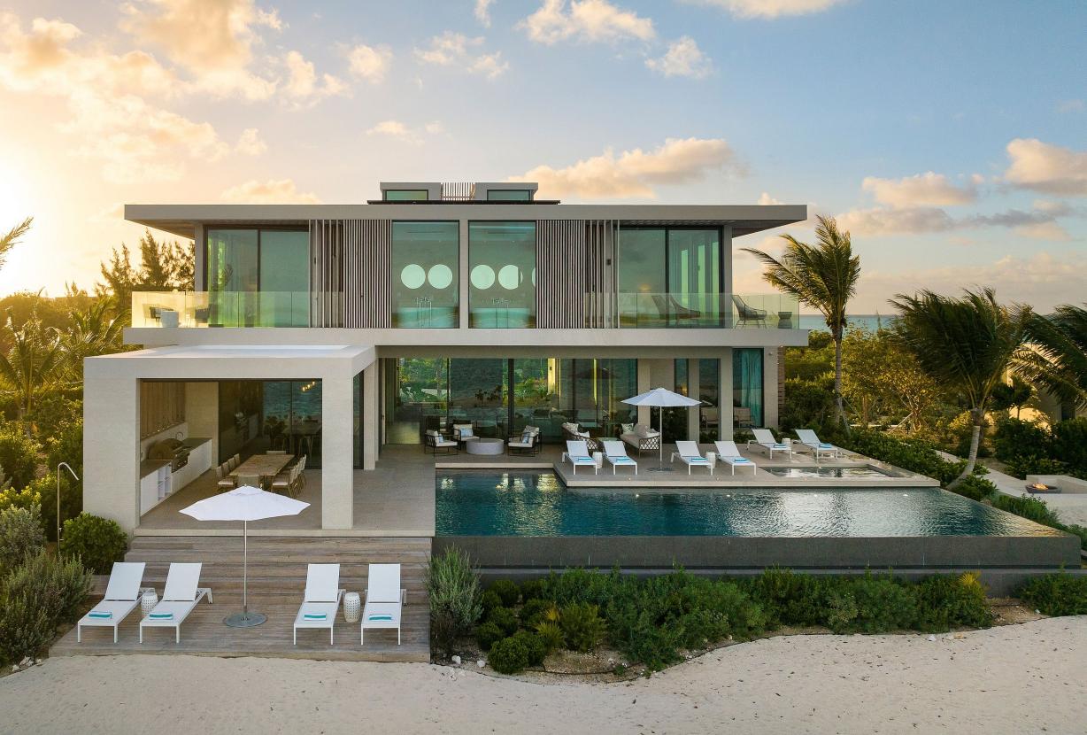 Tci002 – Élégante villa en bord de mer à Grace Bay