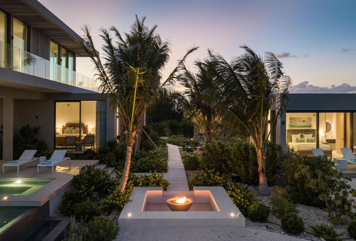 Tci002 – Élégante villa en bord de mer à Grace Bay