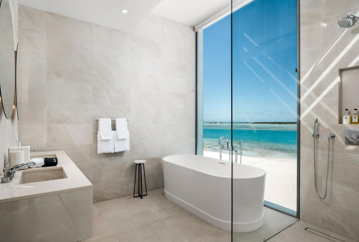 Tci002 – Elegante vila à beira-mar em Grace Bay