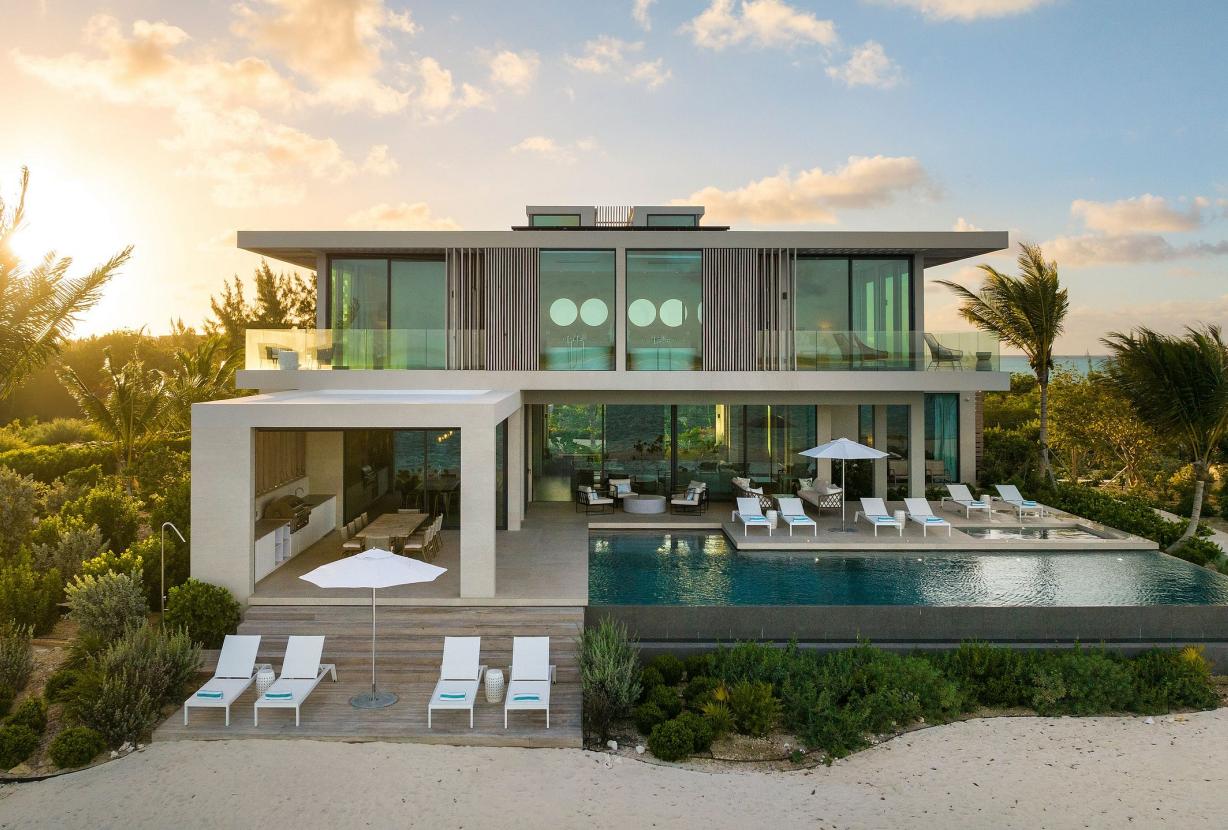 Tci002 – Elegante vila à beira-mar em Grace Bay