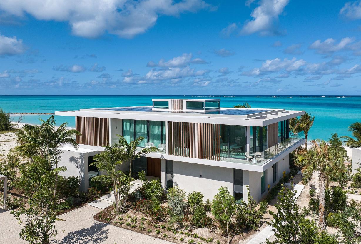 Tci009 – Villa de lujo frente al mar en Emerald Point