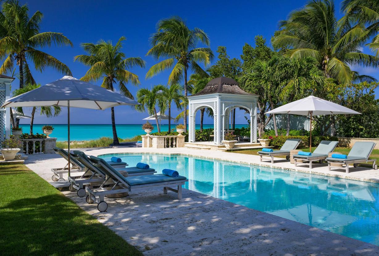 Tci010 – Élégant refuge en bord de mer à Grace Bay