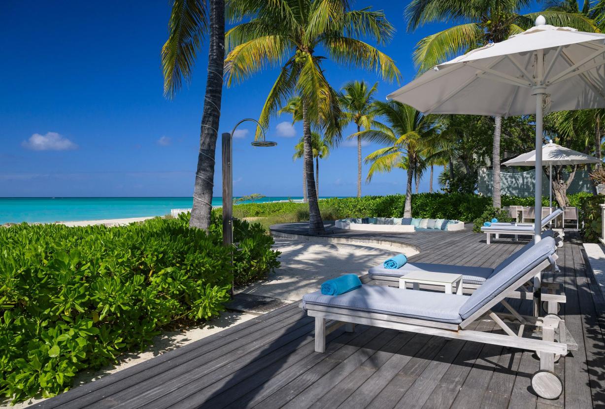 Tci010 – Élégant refuge en bord de mer à Grace Bay