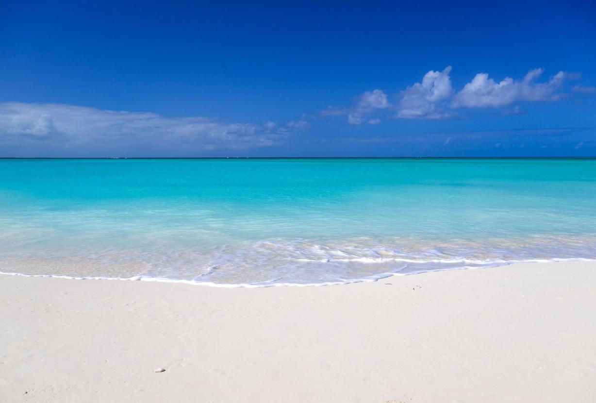 Tci010 – Élégant refuge en bord de mer à Grace Bay