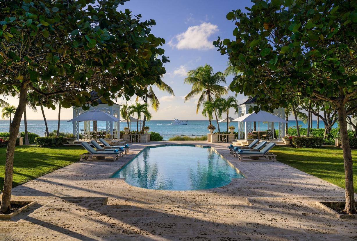 Tci010 – Élégant refuge en bord de mer à Grace Bay