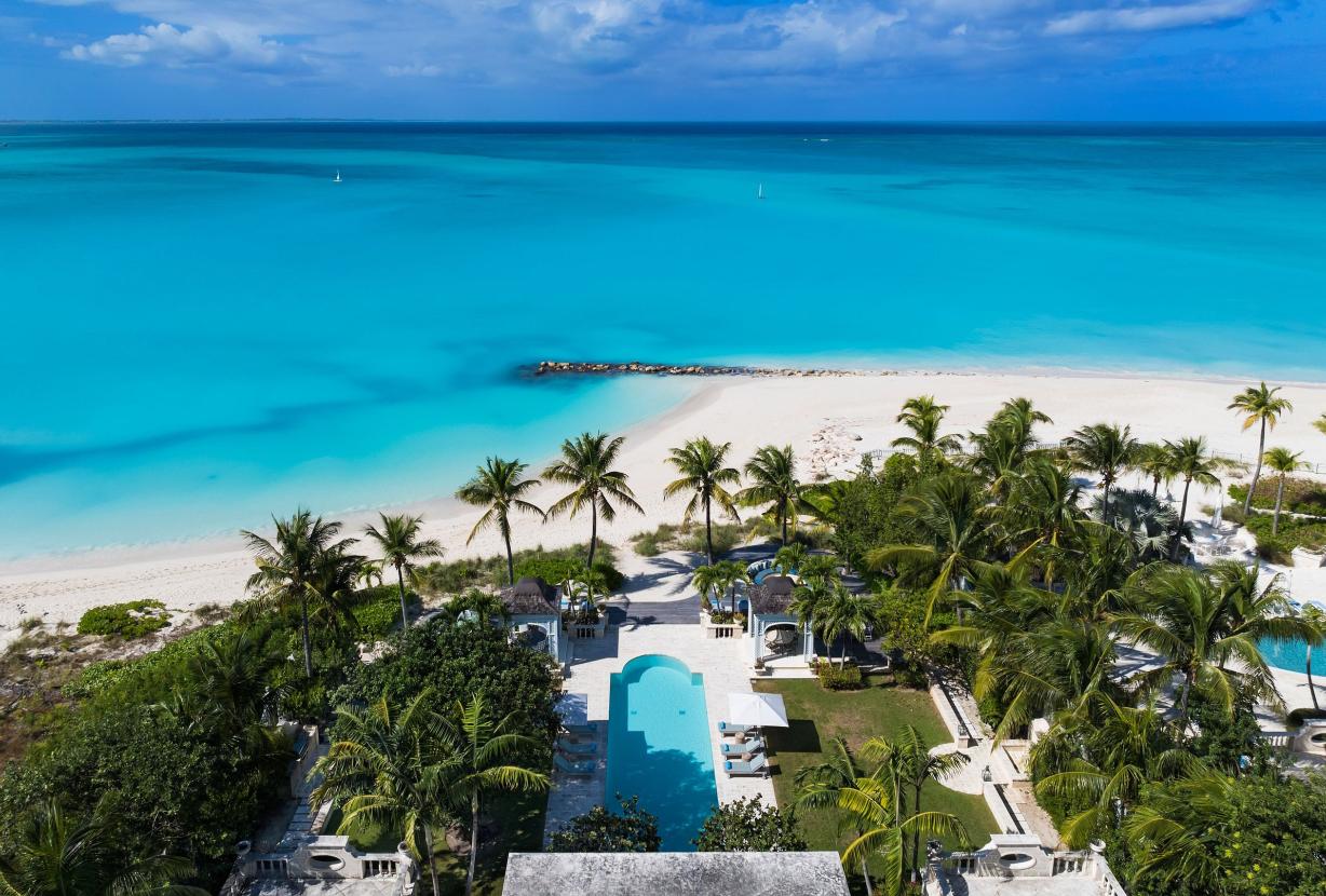 Tci010 – Élégant refuge en bord de mer à Grace Bay