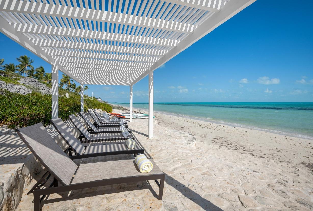 Tci012 – Villa com vista para o mar e piscina em Long Bay