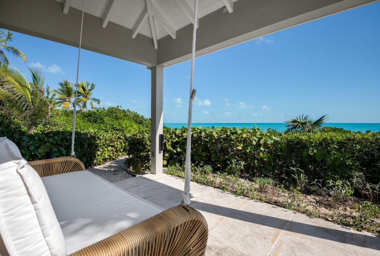 Tci012 – Villa com vista para o mar e piscina em Long Bay