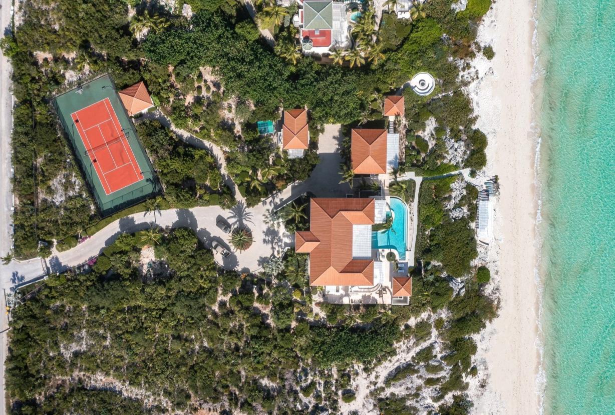 Tci012 – Villa com vista para o mar e piscina em Long Bay