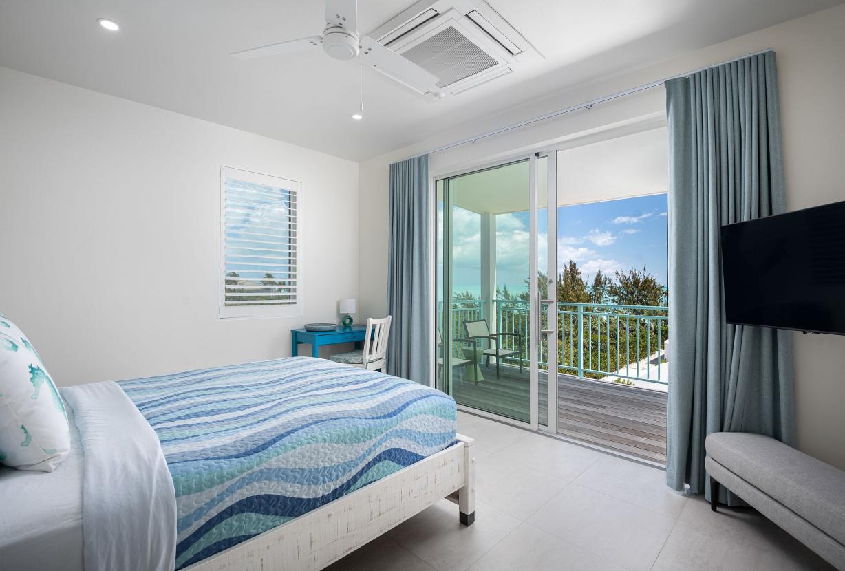 Tci015 – Oceanview villa with pool in Long Bay