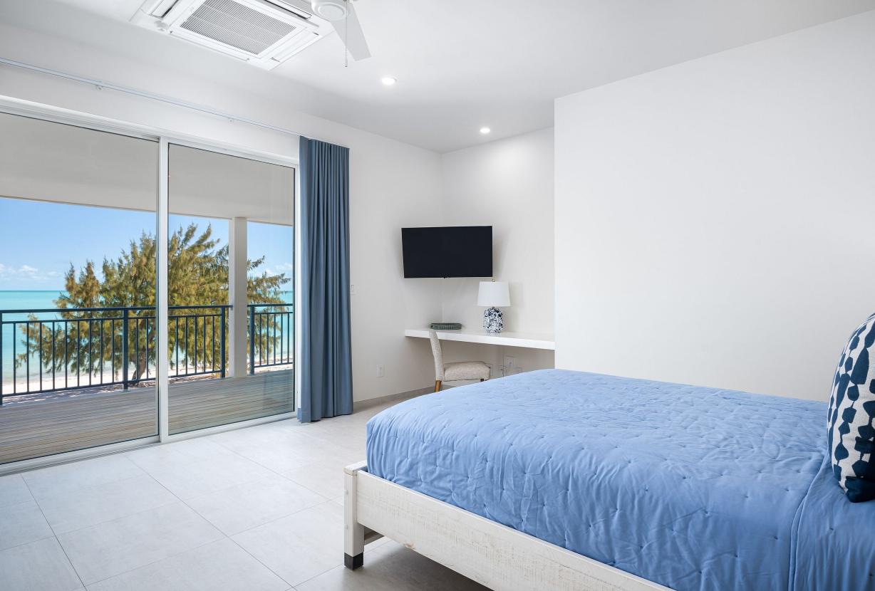 Tci015 – Oceanview villa with pool in Long Bay
