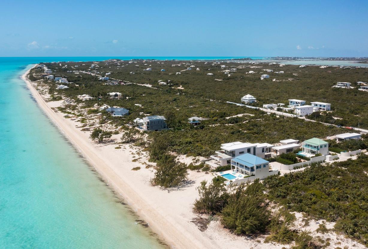 Tci015 – Oceanview villa with pool in Long Bay