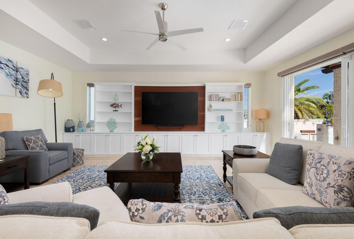 Tci021 – Waterfront villa near Leeward Marina