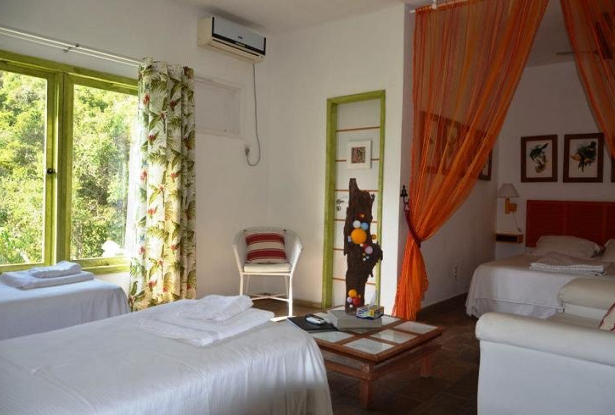 Buz060 - Hotel con encanto con 10 suites en João Fernandes