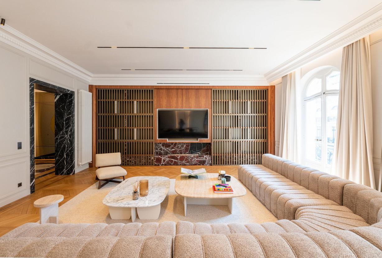 Par040 - Appartement Haussmannien à louer à Paris