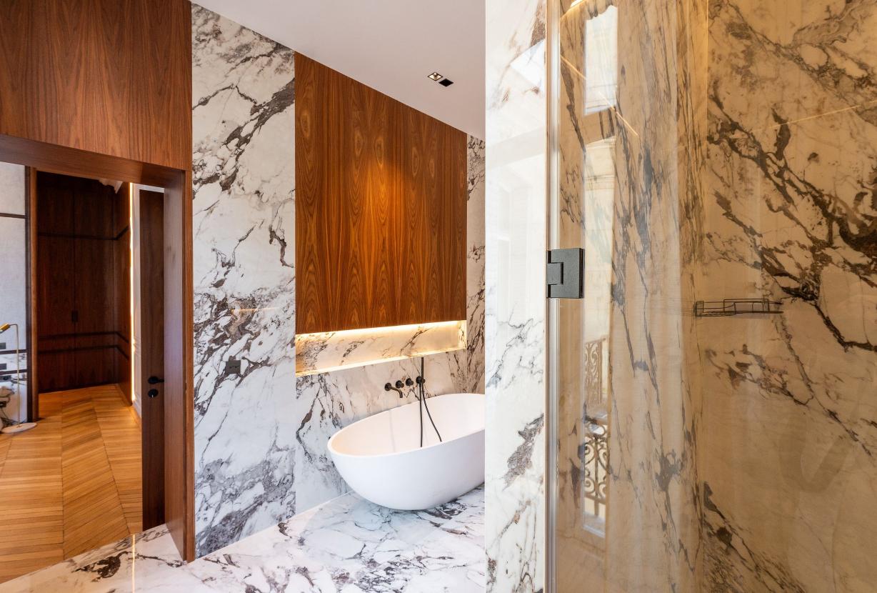 Par040 - Appartement Haussmannien à louer à Paris