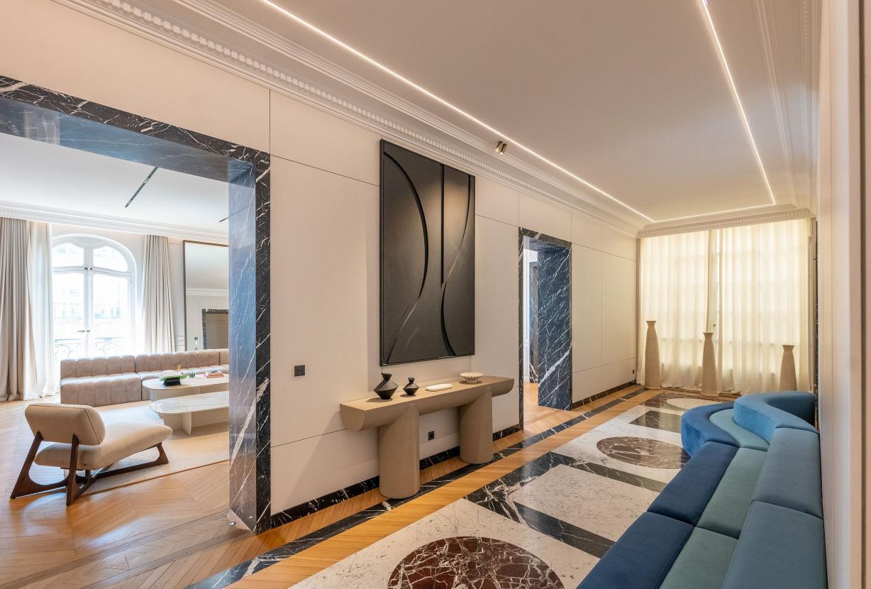 Par040 - Appartement Haussmannien à louer à Paris