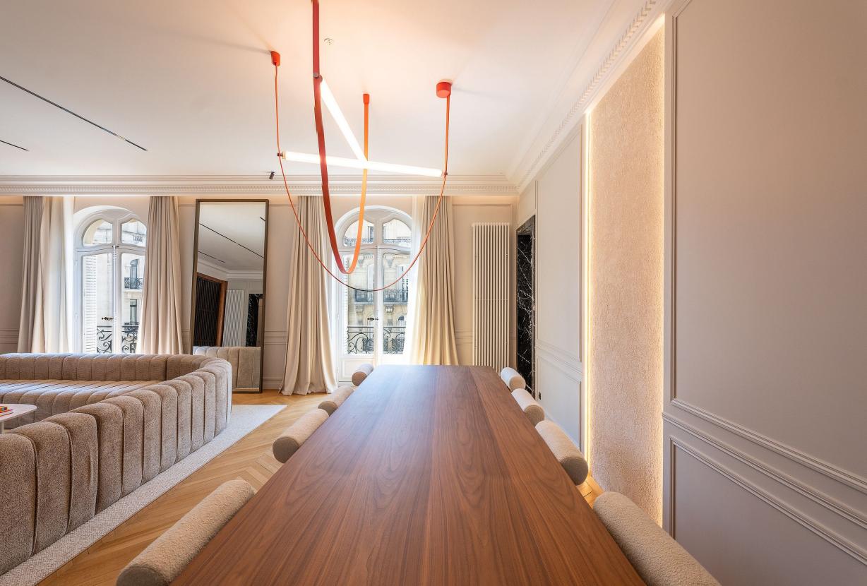 Par040 - Appartement Haussmannien à louer à Paris