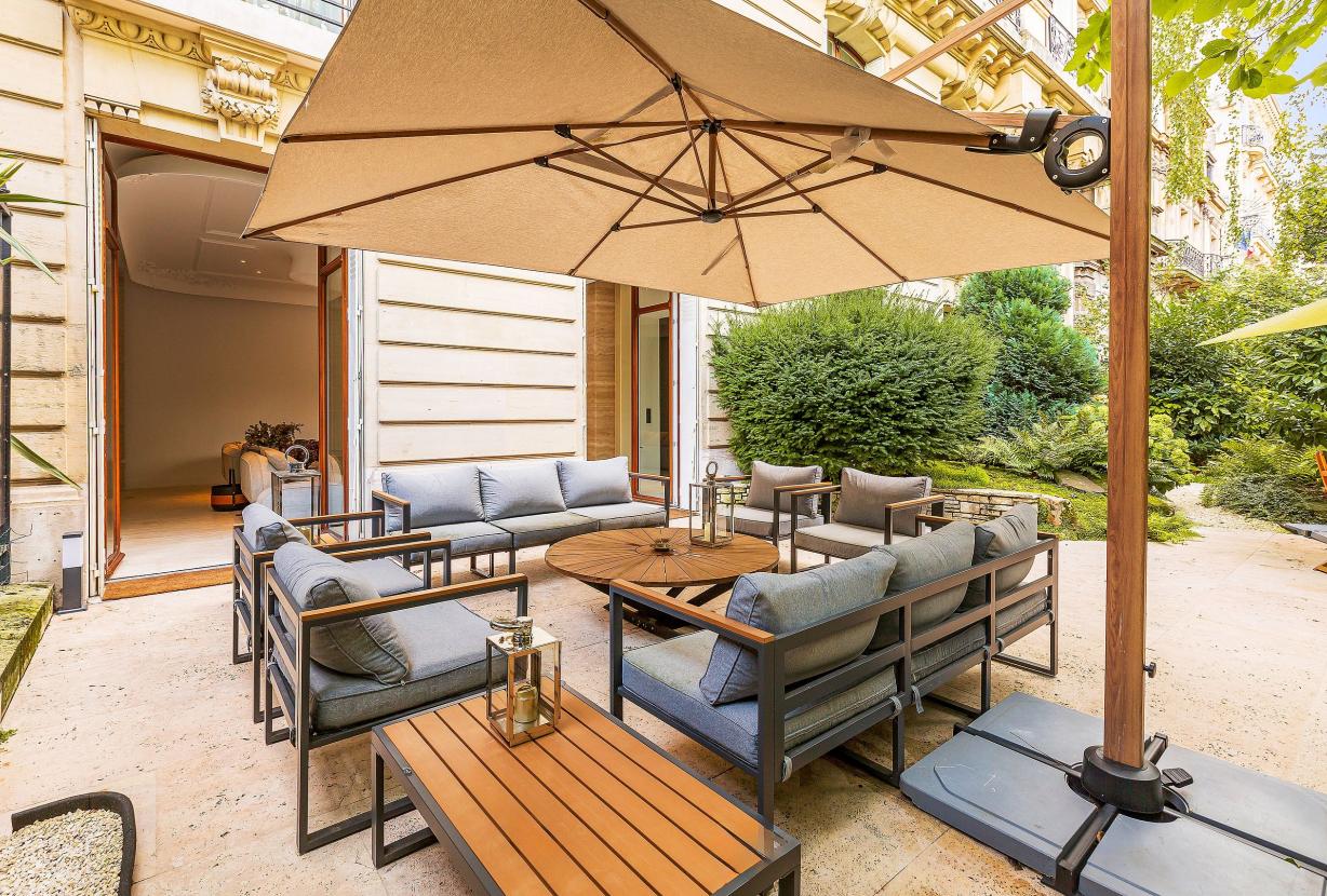 Par051 - Apartamento de luxo com jardim