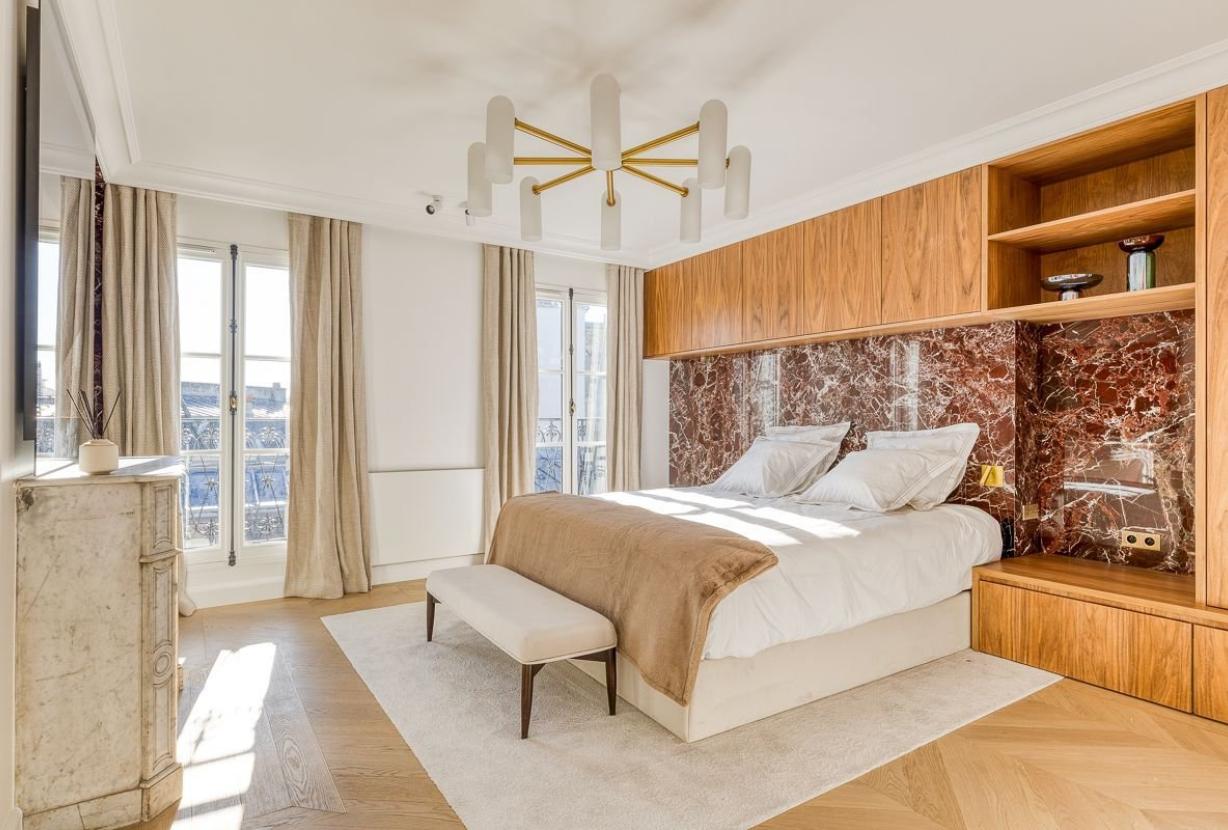 Par292 - Duplex de luxe de 5 chambres avec vues