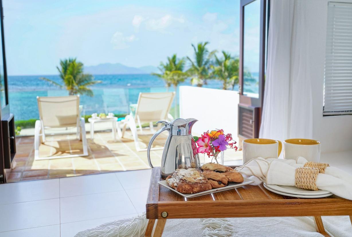 Aia004 – Elegant seafront villa in Little Harbour in Anguilla