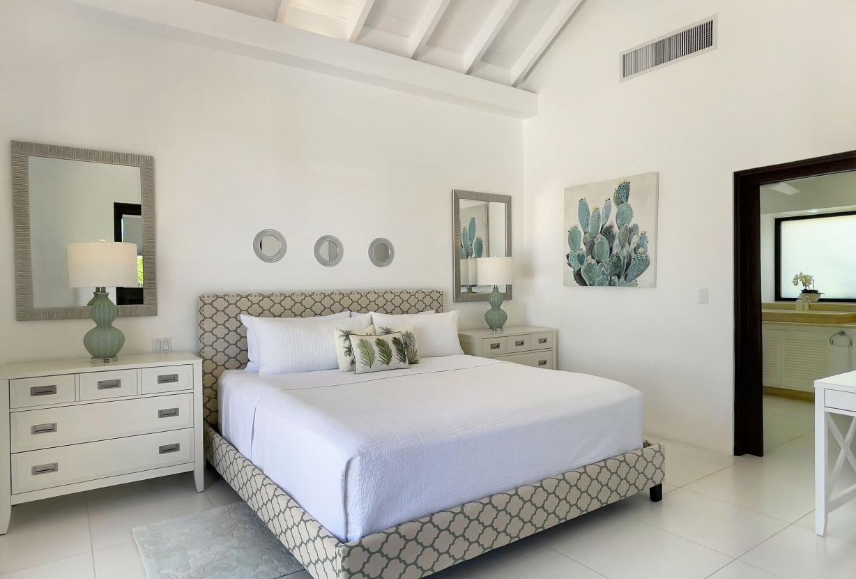 Aia004 – Elegant seafront villa in Little Harbour in Anguilla