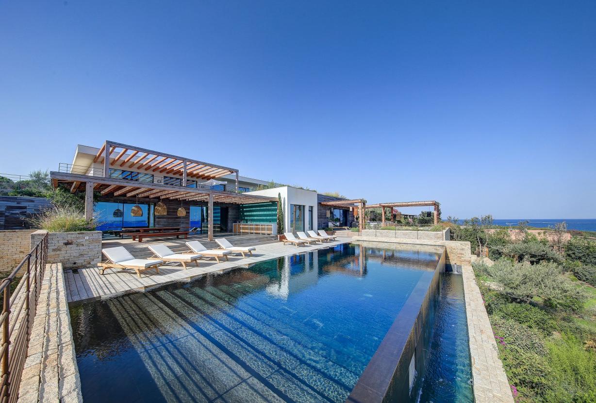 Car009 - Villa de lujo en Cala Longa