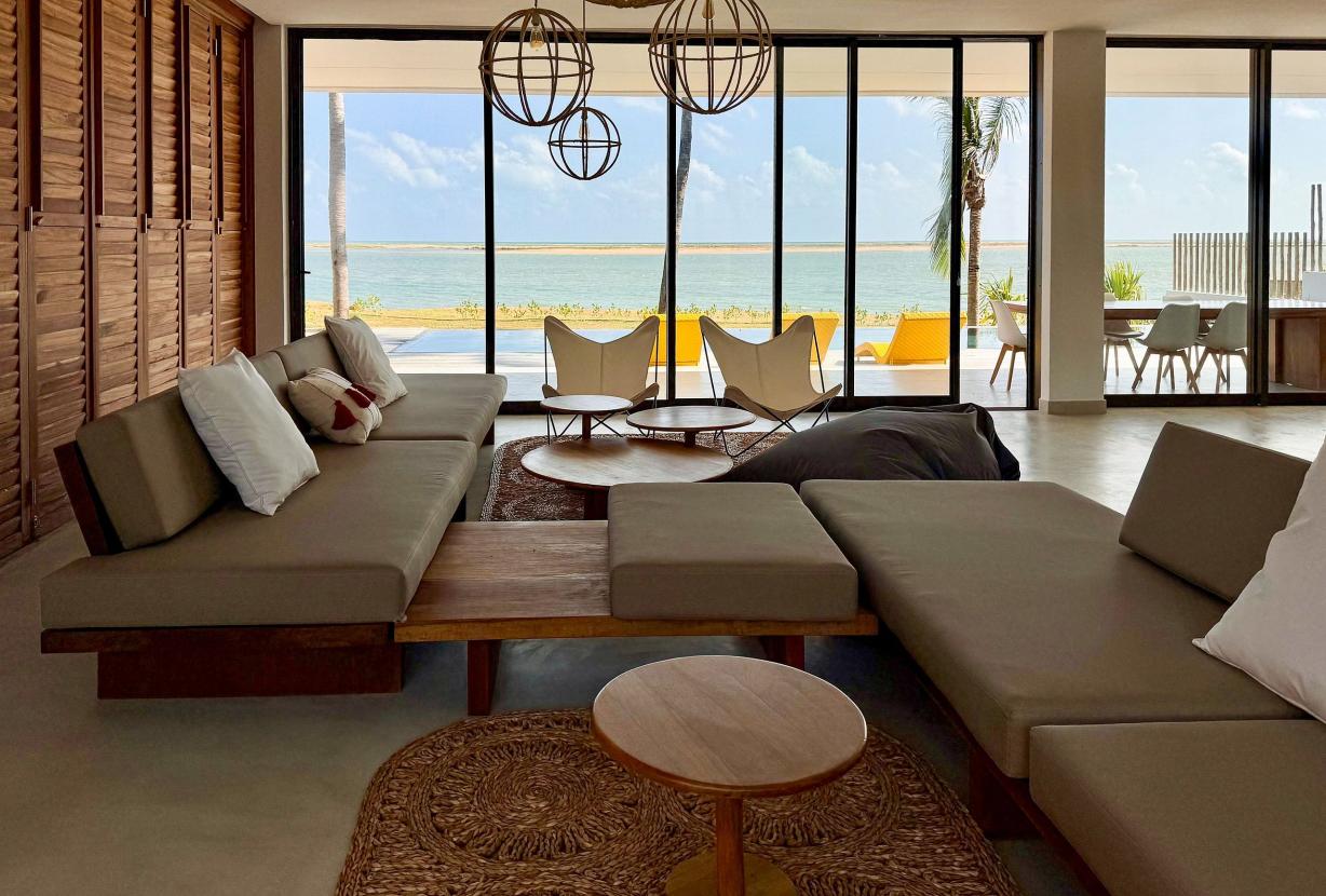 Cea075 – Maison les pieds dans le sable à l'Ile du Guajiru, Ceará