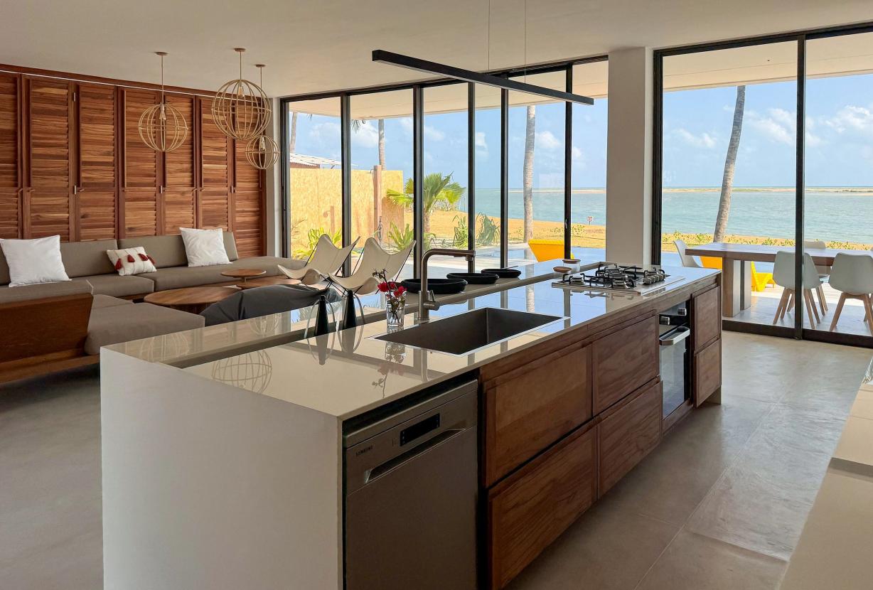 Cea075 - Casa pé na areia em Ilha de Guajiru, Ceará