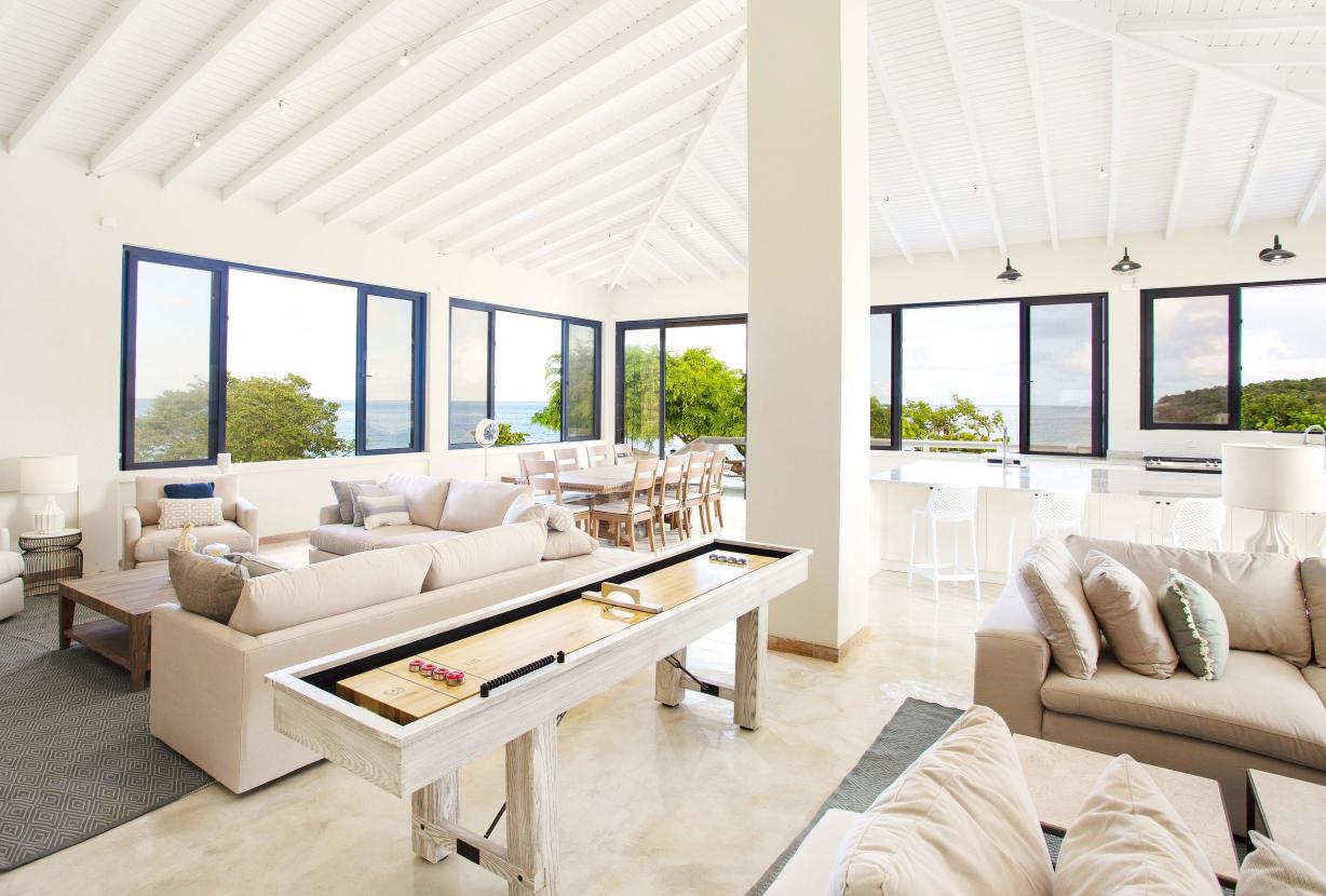 Aia011 – Villa frente al mar en Limestone Bay