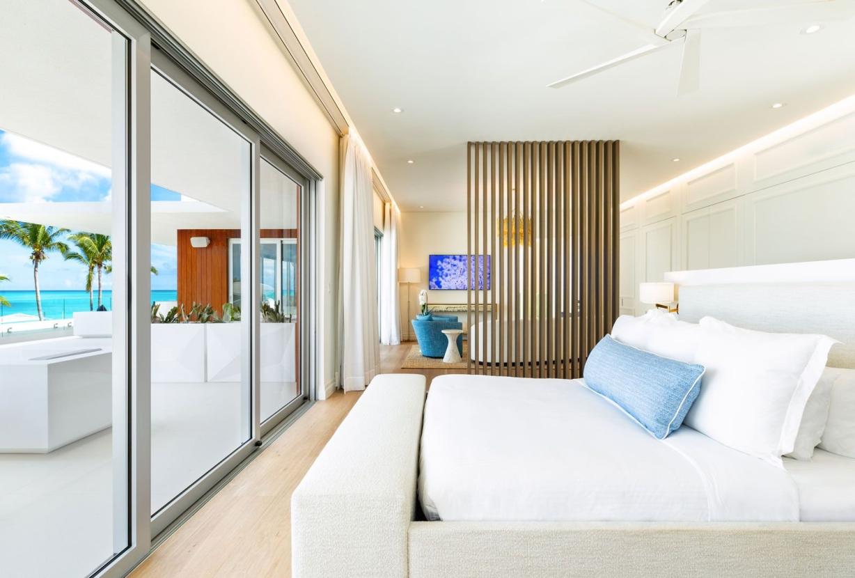 Tci003 – Moderna villa frente al mar en Grace Bay