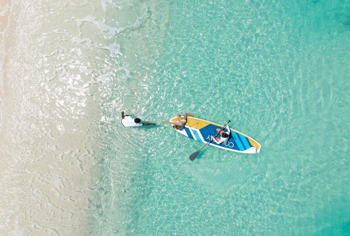 Tci003 – Vila moderna à beira-mar em Grace Bay