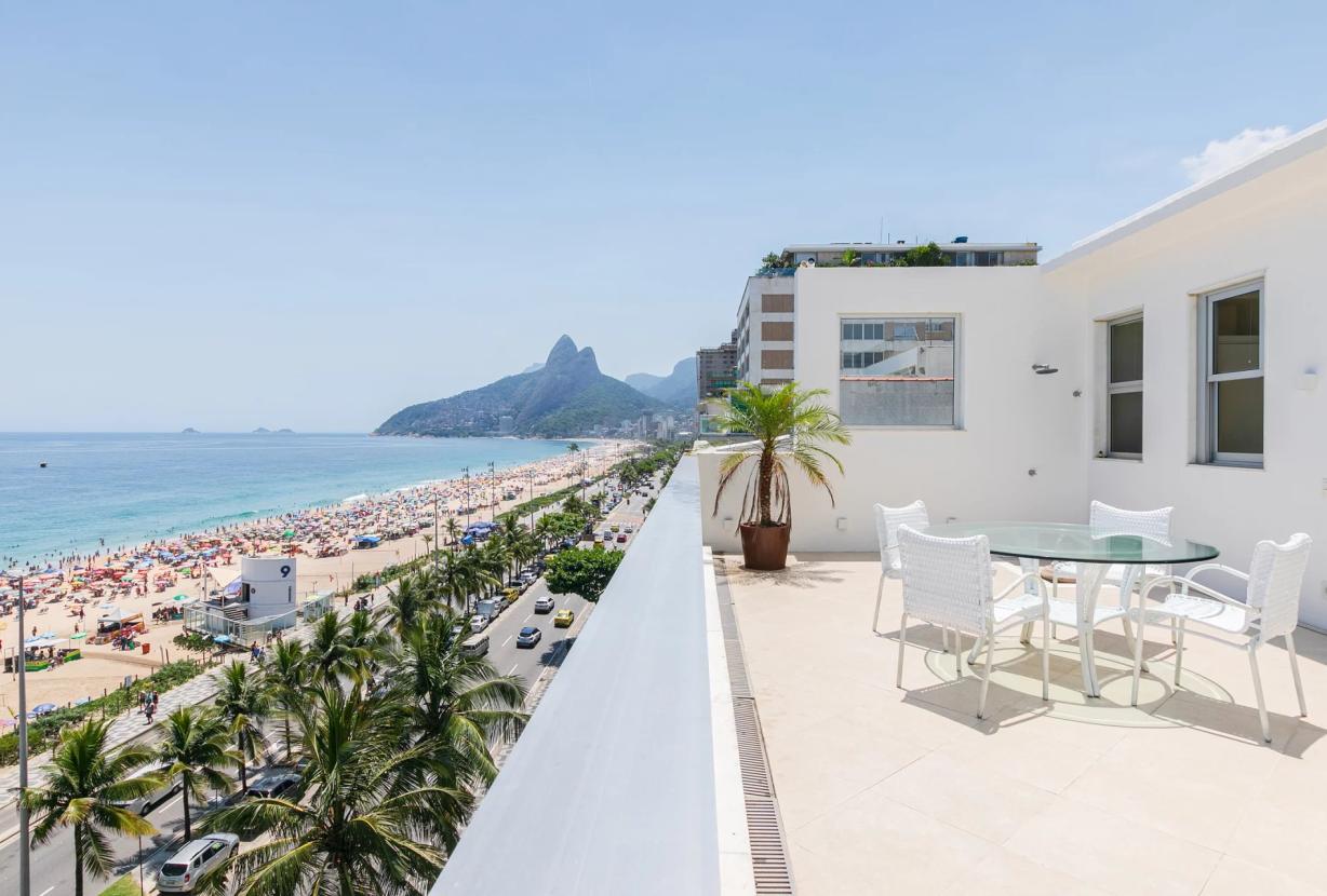 Rio257 - Duplex Penthouse facing Station 9 with sea view in Ipanema