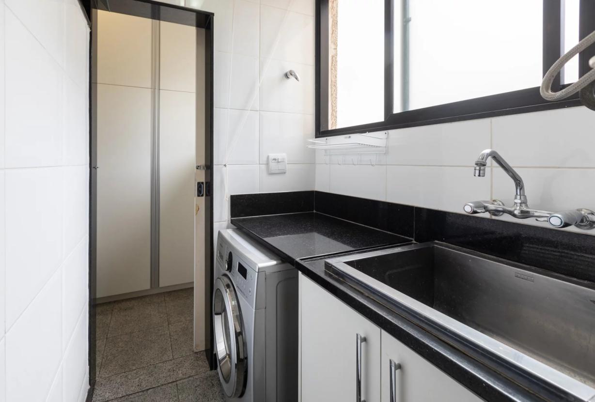 Rio158 - Charming and spacious apartment in Leblon