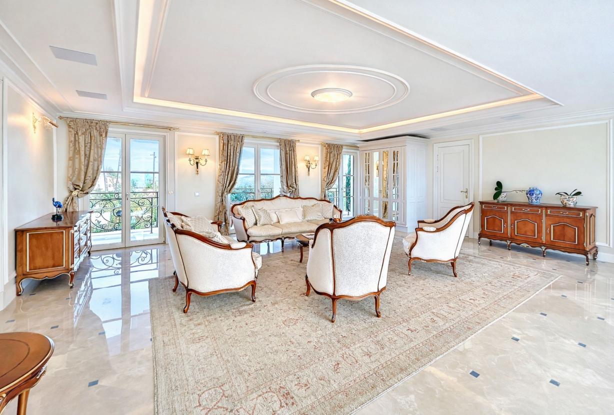 Azu058 - Sumptuous Belle Époque Palace in Cannes