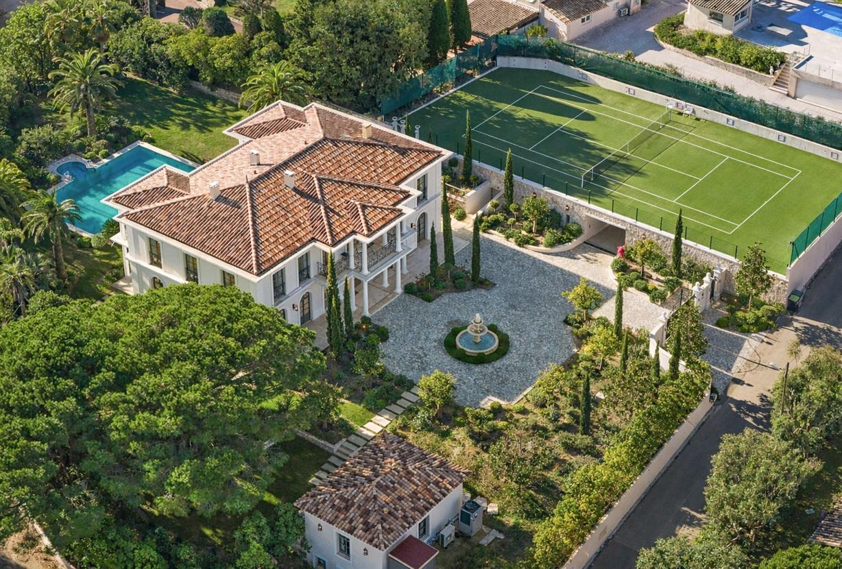 Azu058 - Sumptuous Belle Époque Palace in Cannes